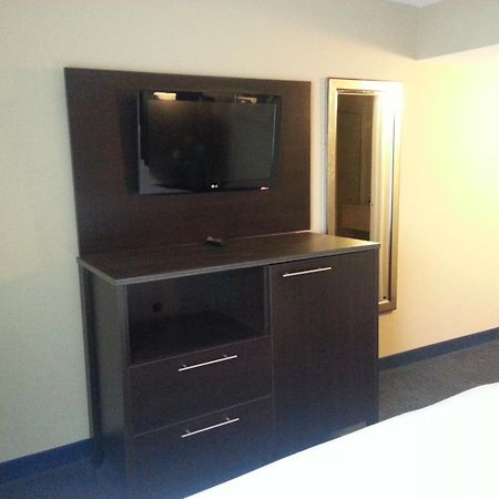 Howard Johnson By Wyndham Odessa Tx Exterior photo
